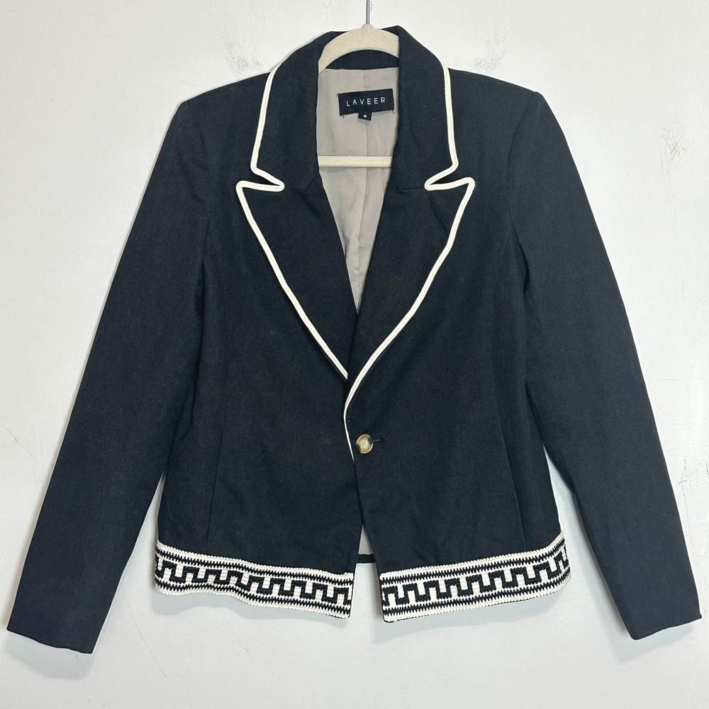 Laveer Black Cropped Blazer White Piping & Greek Key Trim Made in NYC Size 8 - Picture 2 of 7
